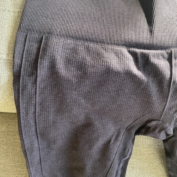 Lululemon Crop leggings - Picture 3 of 6